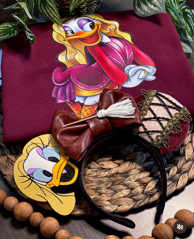 Sarah Duck/ Burgundy Sweatshirt